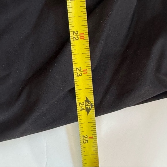 Lands’End Black Women's Swim Top With Bra Sz 16 Long - Picture 12 of 14